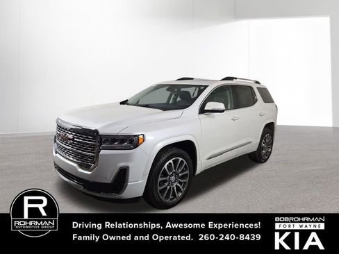 Used 2023 GMC Acadia Denali w/ Denali Technology Package image 1