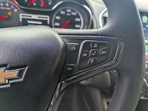 Used 2017 Chevrolet Cruze LT w/ Sun And Sound Package image 18