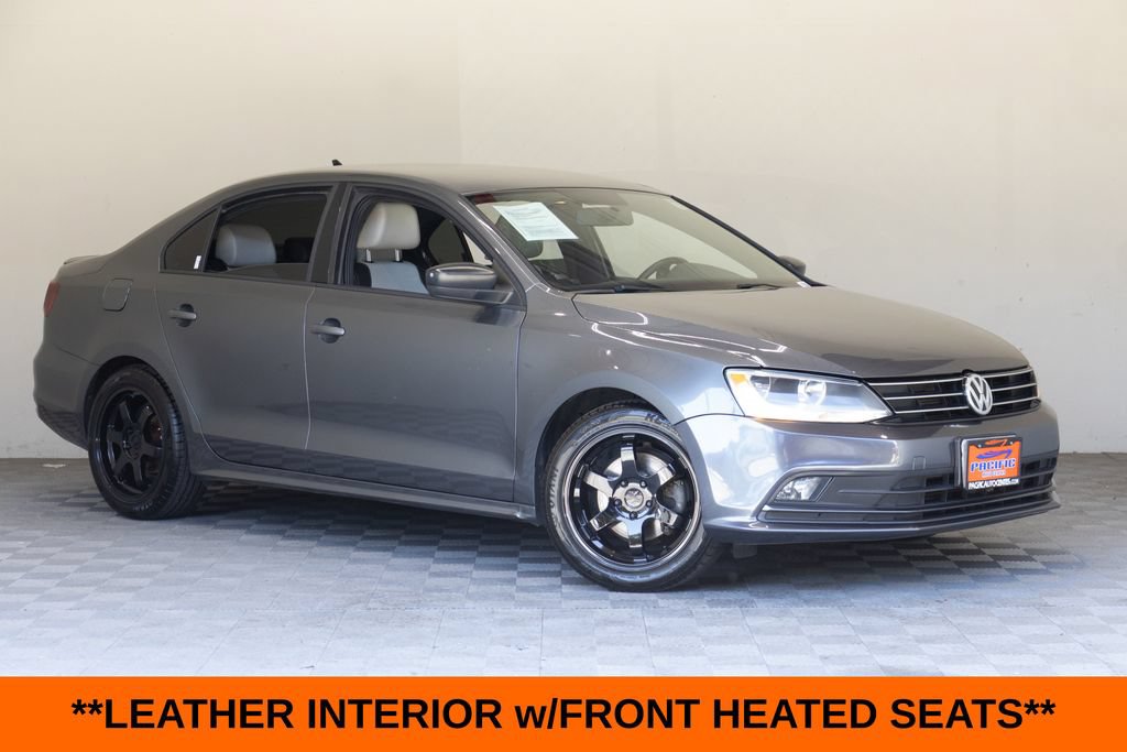 Used 2016 Volkswagen Jetta Sport FWD image 2
