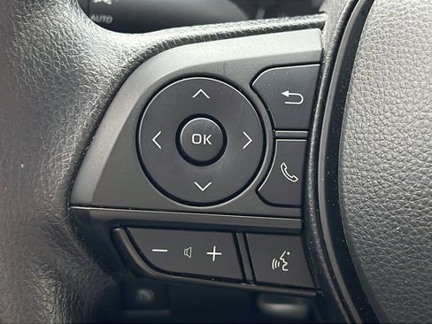 Used 2023 Toyota Corolla LE FWD image 18