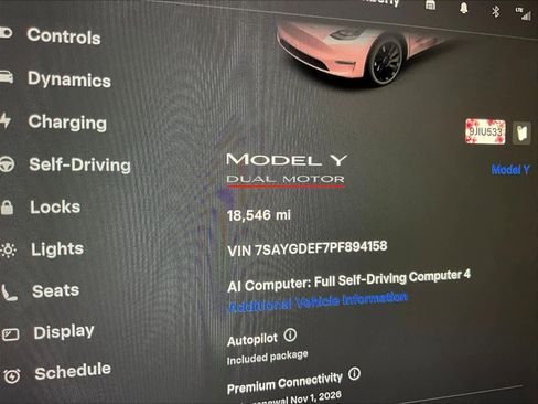Used 2023 Tesla Model Y Performance image 22