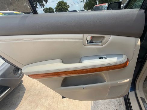 Used 2004 Lexus RX 330 image 23