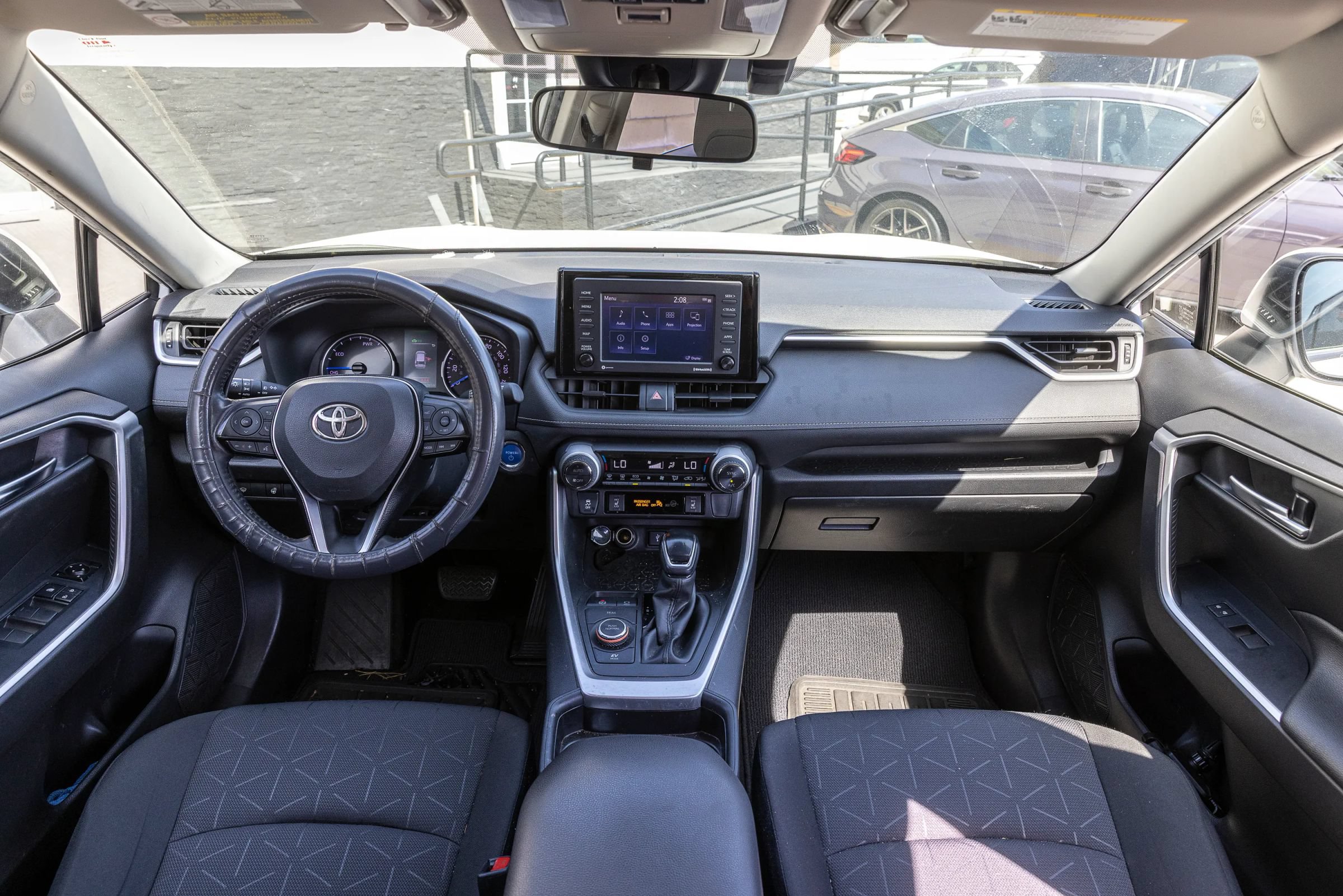 Used 2021 Toyota RAV4 XLE w/ XLE Grade Weather Package AWD/4WD image 30