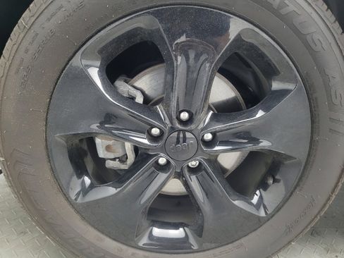 Used 2021 Jeep Compass Latitude FWD image 31