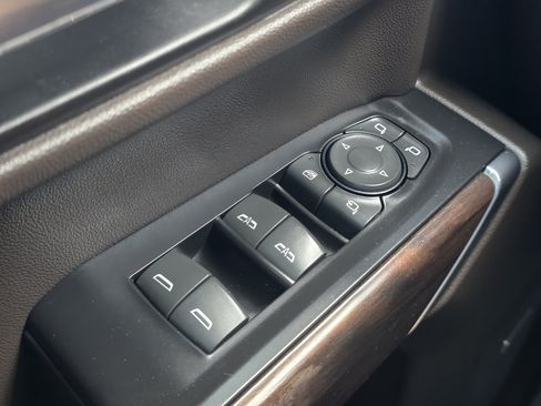 Used 2019 GMC Sierra 1500 SLT w/ SLT Premium Package AWD/4WD image 25