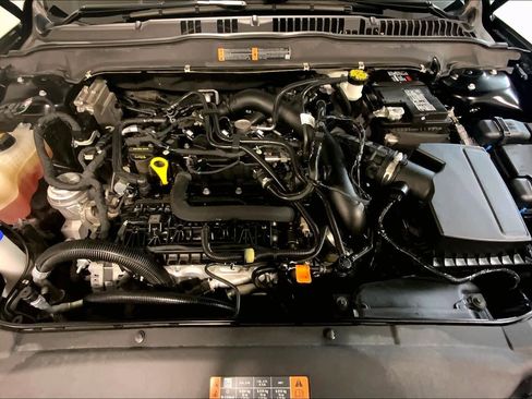 Used 2019 Ford Fusion SE w/ Equipment Group 151A image 30