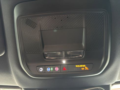 New 2026 Chevrolet Equinox EV RS image 18