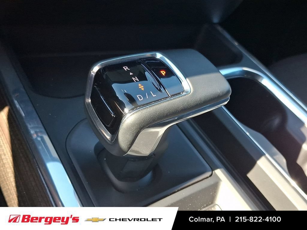 Certified 2024 Chevrolet Silverado 1500 RST w/ Rally Edition AWD/4WD image 17