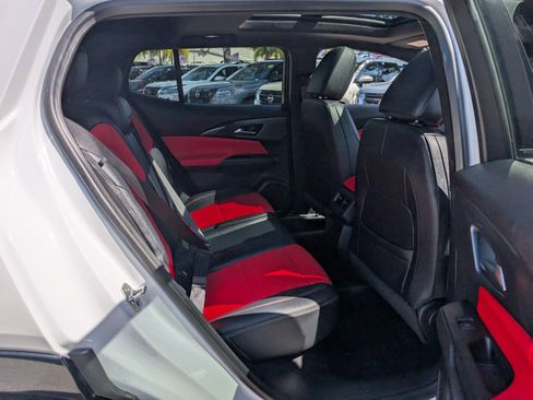 Used 2024 Chevrolet Equinox EV RS image 21