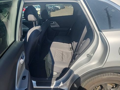 Used 2019 Kia Niro LX FWD image 25