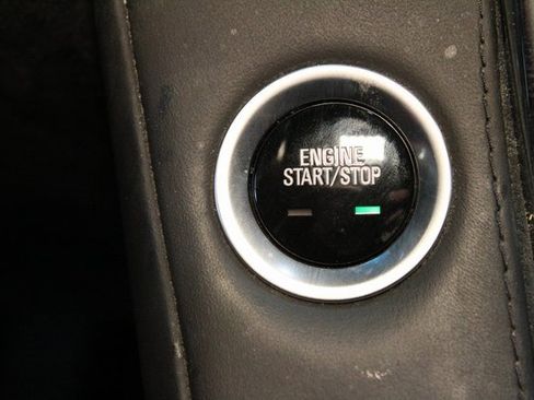 Used 2016 Cadillac Escalade Platinum image 24