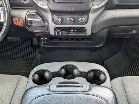 Used 2024 RAM 2500 Big Horn AWD/4WD image 15