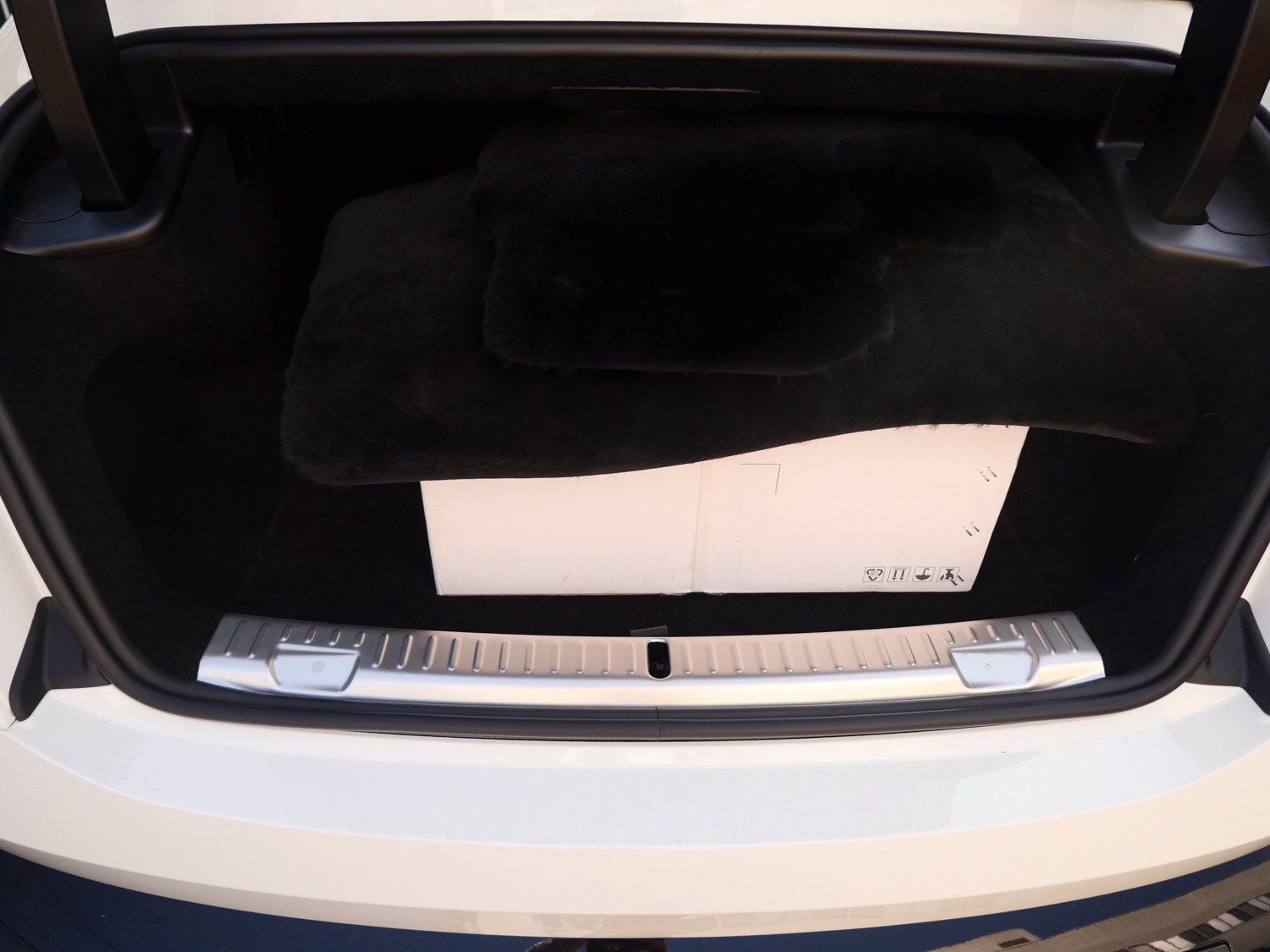 Certified 2025 Rolls-Royce Spectre w/ Spectre Launch Package AWD/4WD image 27