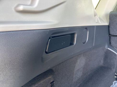 Used 2024 Nissan Rogue Platinum w/ Platinum Premium Package image 26