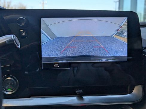 Used 2023 Chevrolet Corvette Stingray Coupe w/ Z51 Performance Package image 23