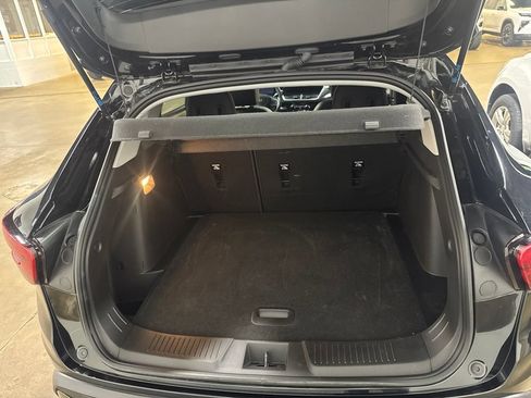 Used 2024 Chevrolet Trax ACTIV w/ Sunroof Package FWD image 4