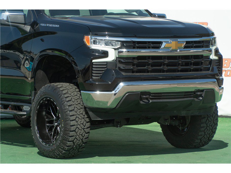 Used 2026 Chevrolet Silverado 1500 LT AWD/4WD image 26