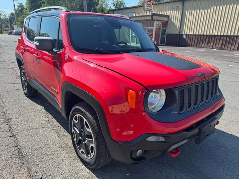 Used 2015 Jeep Renegade Trailhawk image 3