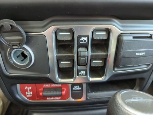 Used 2021 Jeep Gladiator Mojave image 27