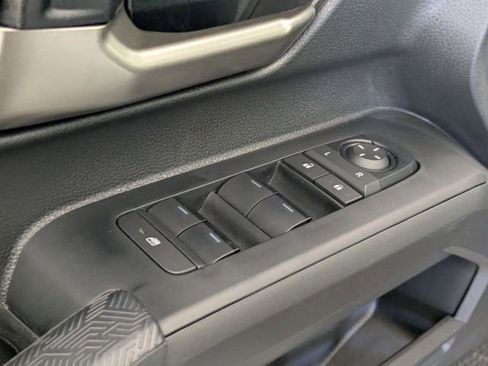 Used 2025 Toyota Tacoma TRD Sport AWD/4WD image 10