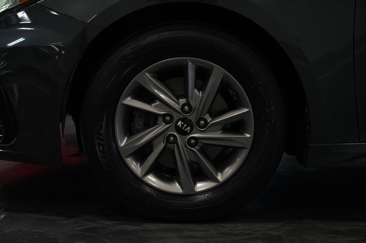 Used 2020 Kia Optima LX FWD image 9