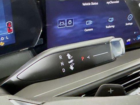 New 2026 Chevrolet Traverse LT image 17