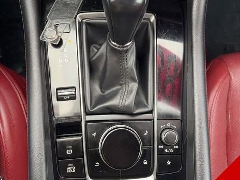 Used 2024 MAZDA MAZDA3 s image 26