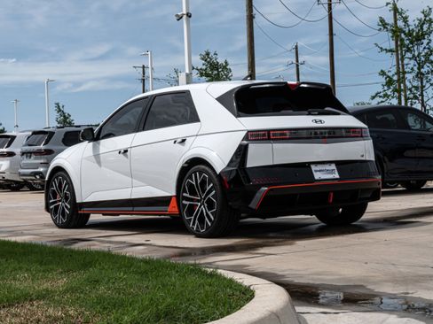 Used 2025 Hyundai Ioniq 5 N image 7