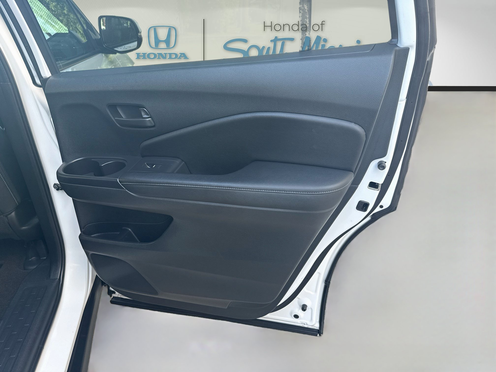 Used 2023 Honda Passport EX-L image 30