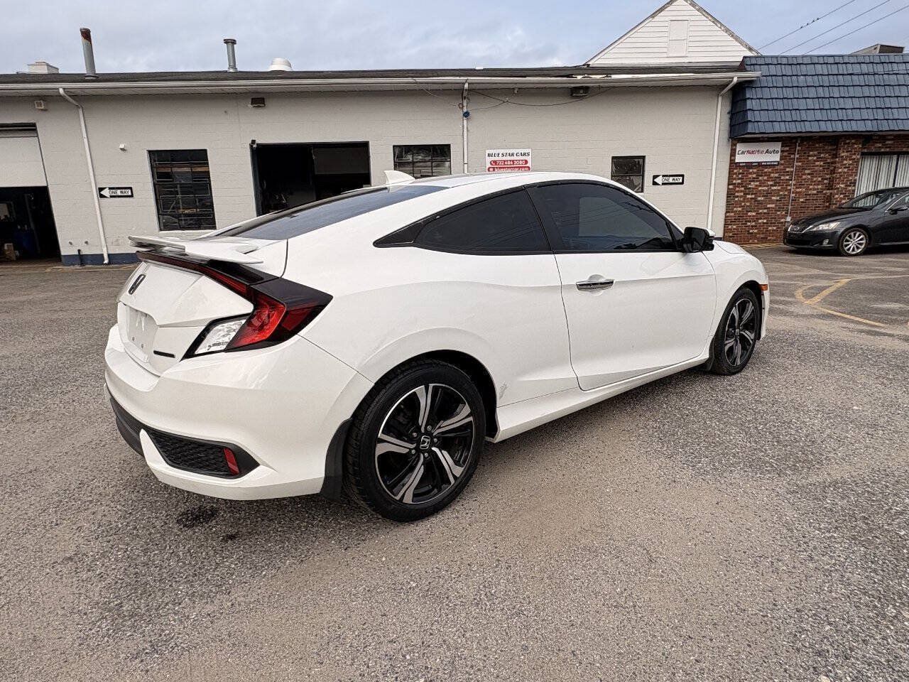 Used 2016 Honda Civic Touring image 8