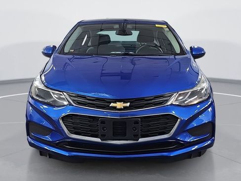 Certified 2018 Chevrolet Cruze LT w/ LT Convenience Package image 10
