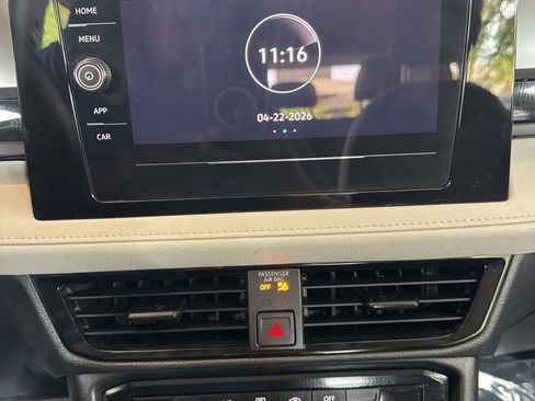 Used 2025 Volkswagen Taos S image 15