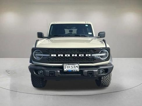 Certified 2025 Ford Bronco Badlands AWD/4WD image 2