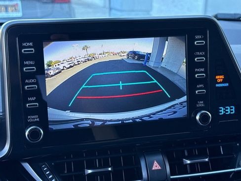 Used 2019 Toyota C-HR LE image 27