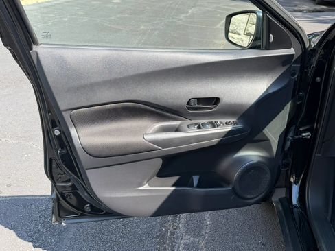 Used 2021 Nissan Kicks S FWD image 24