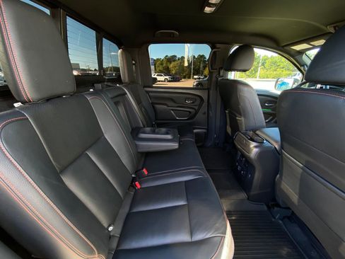 Used 2022 Nissan Titan PRO-4X w/ Pro-4x Convenience Package image 31