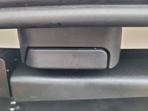 Used 2016 Mercedes-Benz E 350 4MATIC Sedan image 62