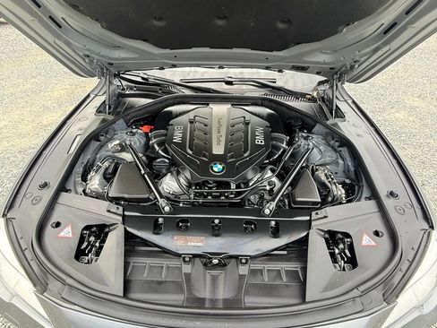 Used 2013 BMW 750Li RWD image 27