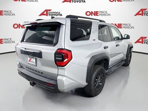 Certified 2025 Toyota 4Runner SR5 AWD/4WD image 8