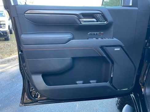 New 2025 GMC Sierra 1500 AT4 w/ AT4 Premium Package image 17