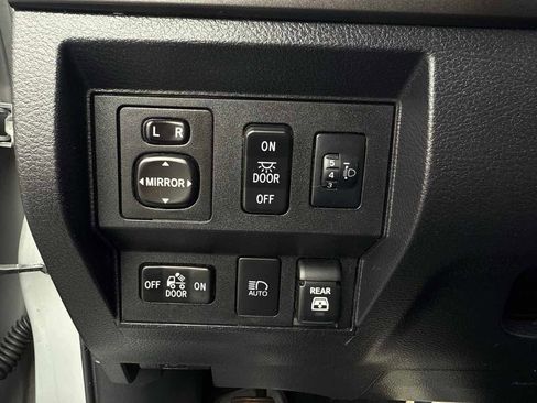 Used 2021 Toyota Tundra SR5 image 16