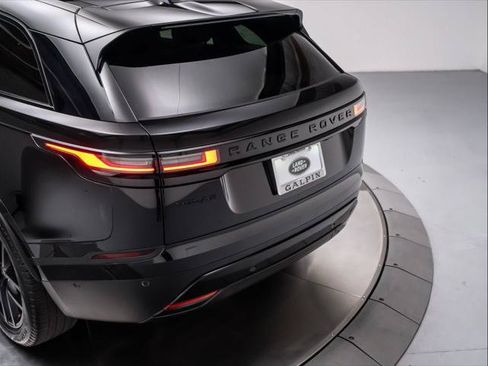 Used 2026 Land Rover Range Rover Velar S AWD/4WD image 29