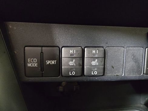 Used 2018 Toyota RAV4 Limited w/ Protection Package FWD image 26
