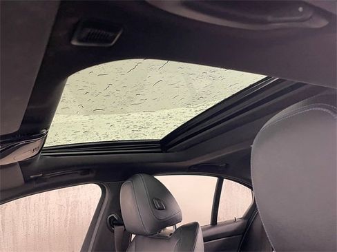 Used 2020 BMW M340i xDrive M340i xDrive w/ Executive Package image 15