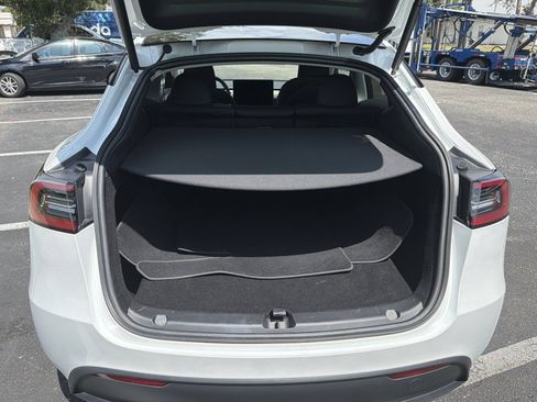 Used 2023 Tesla Model Y Performance AWD/4WD image 12