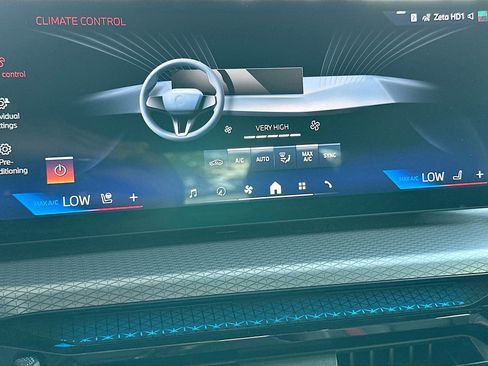 Certified 2025 BMW 440i xDrive Convertible w/ Premium Package image 16