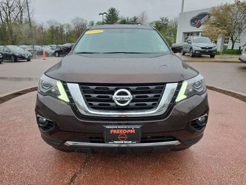 Used 2019 Nissan Pathfinder SL AWD/4WD image 8