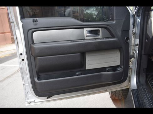 Used 2011 Ford F150 Raptor image 17