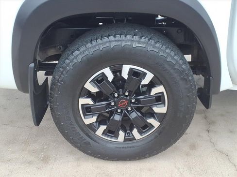 Used 2023 Nissan Frontier Pro-X w/ Technology Package RWD image 13