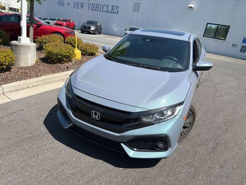 Used 2019 Honda Civic EX image 3